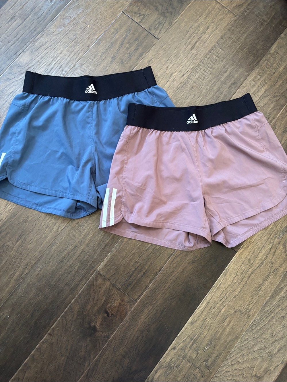 Adidas Women’s Athletic Shorts Size Small